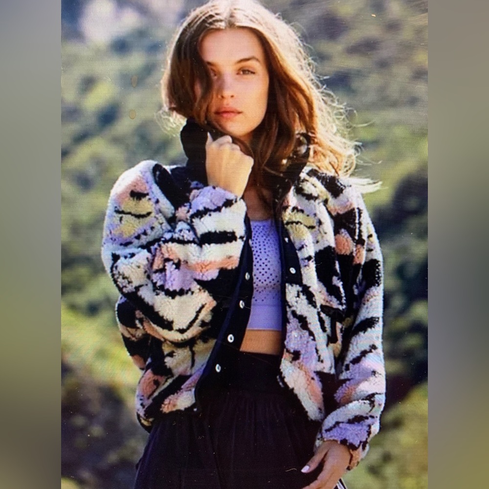 Free people hit the slopes printed fleece jacket size small